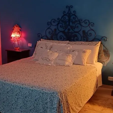 Amanda's Apartment